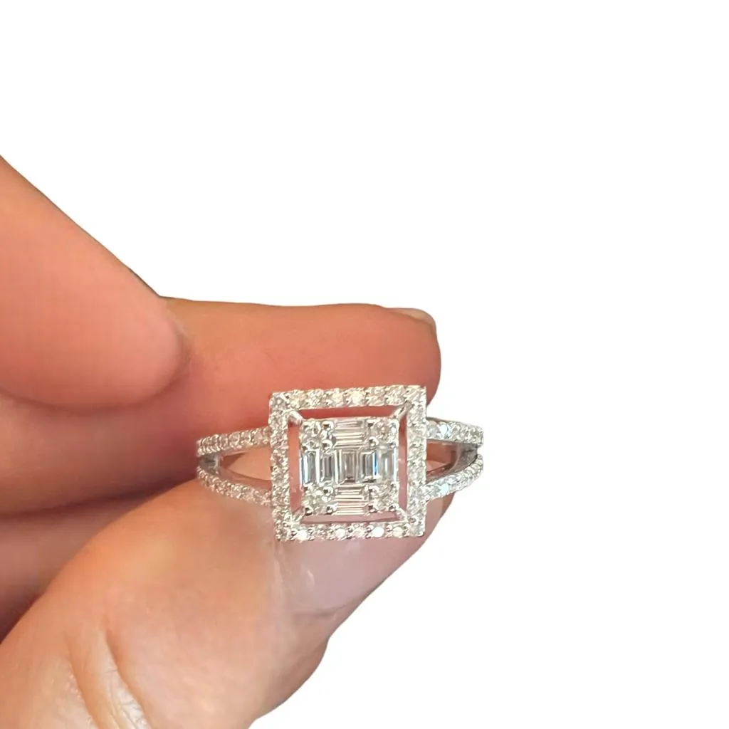 Anello  solitario con diamanti baguette art.116903