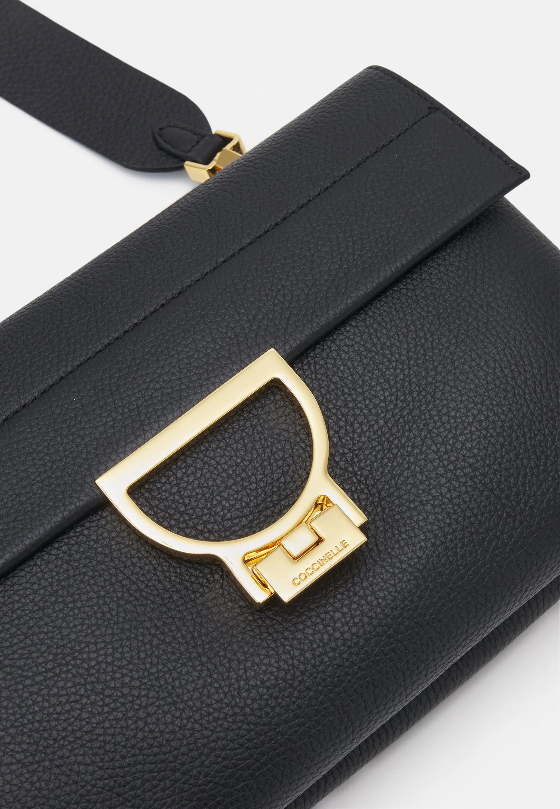 Arlettis Handbag - Shop Now