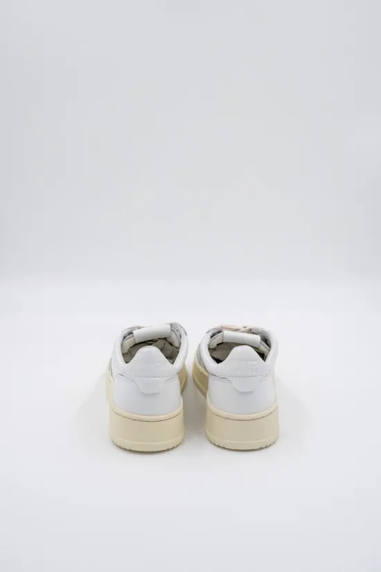Autry Women's Low Top Sneakers AULW LL15
