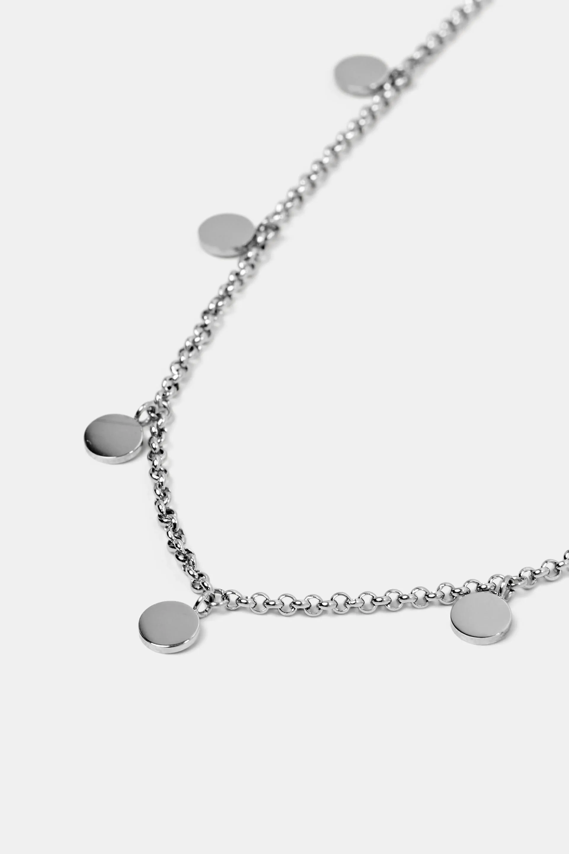 belcher chain necklace with round pendant