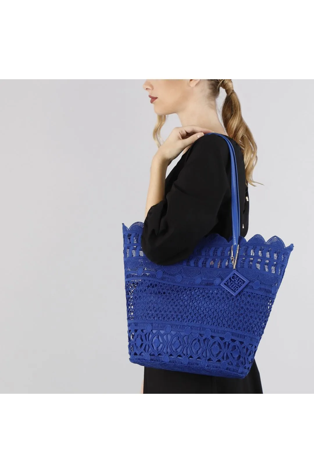 blue charm pizzo shopping
