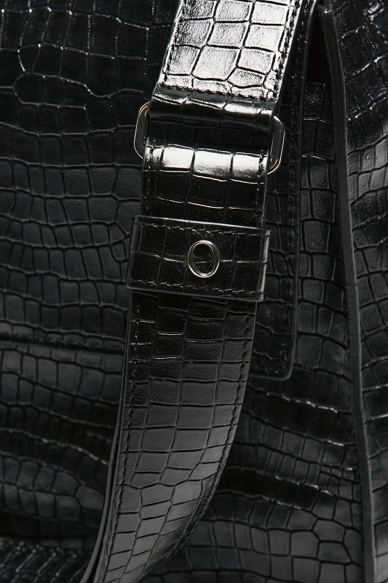 Medium Coco Leather Shoulder Bag Sveva