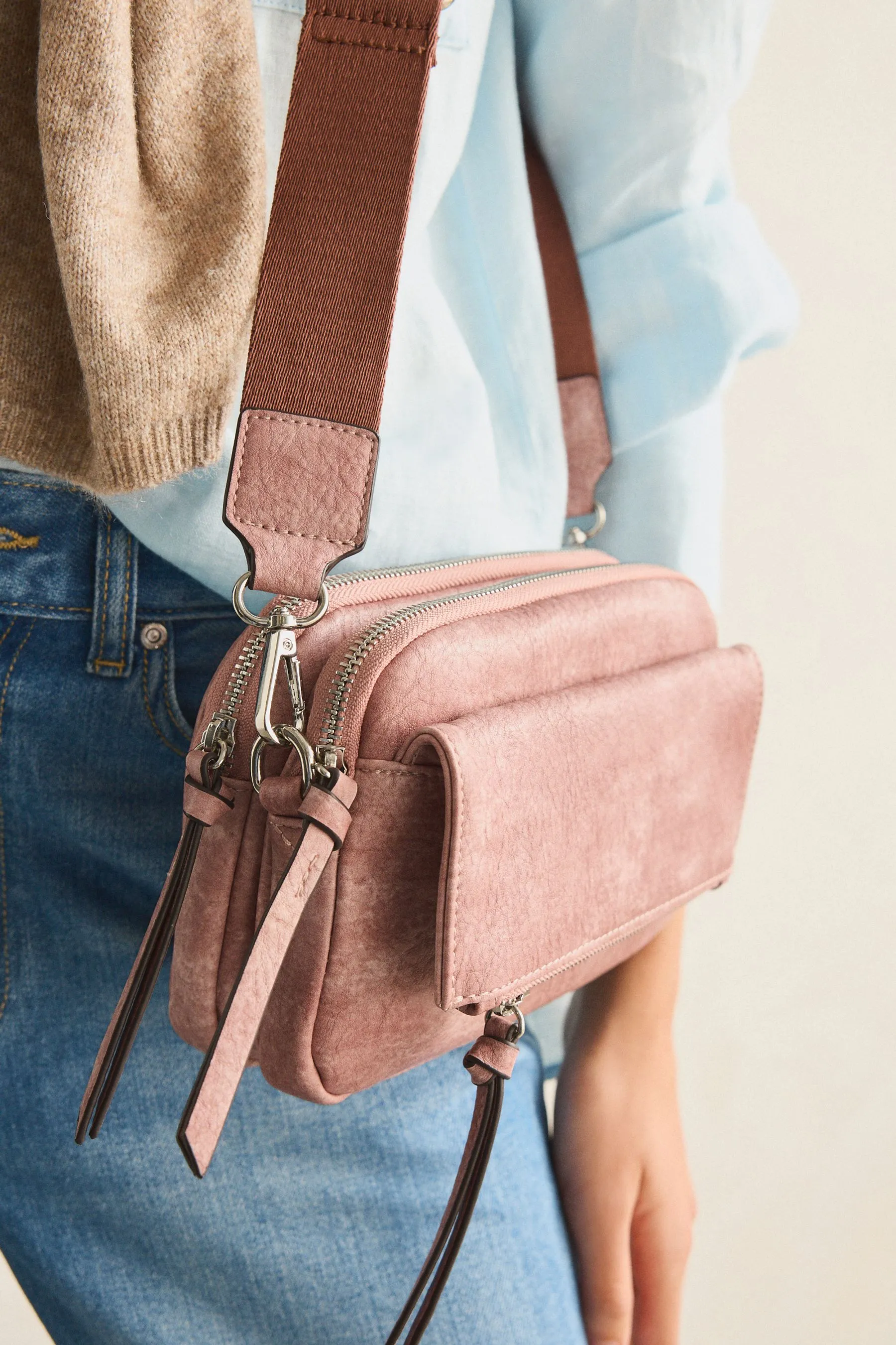 Borsa a tracolla lavaggio multitasche    