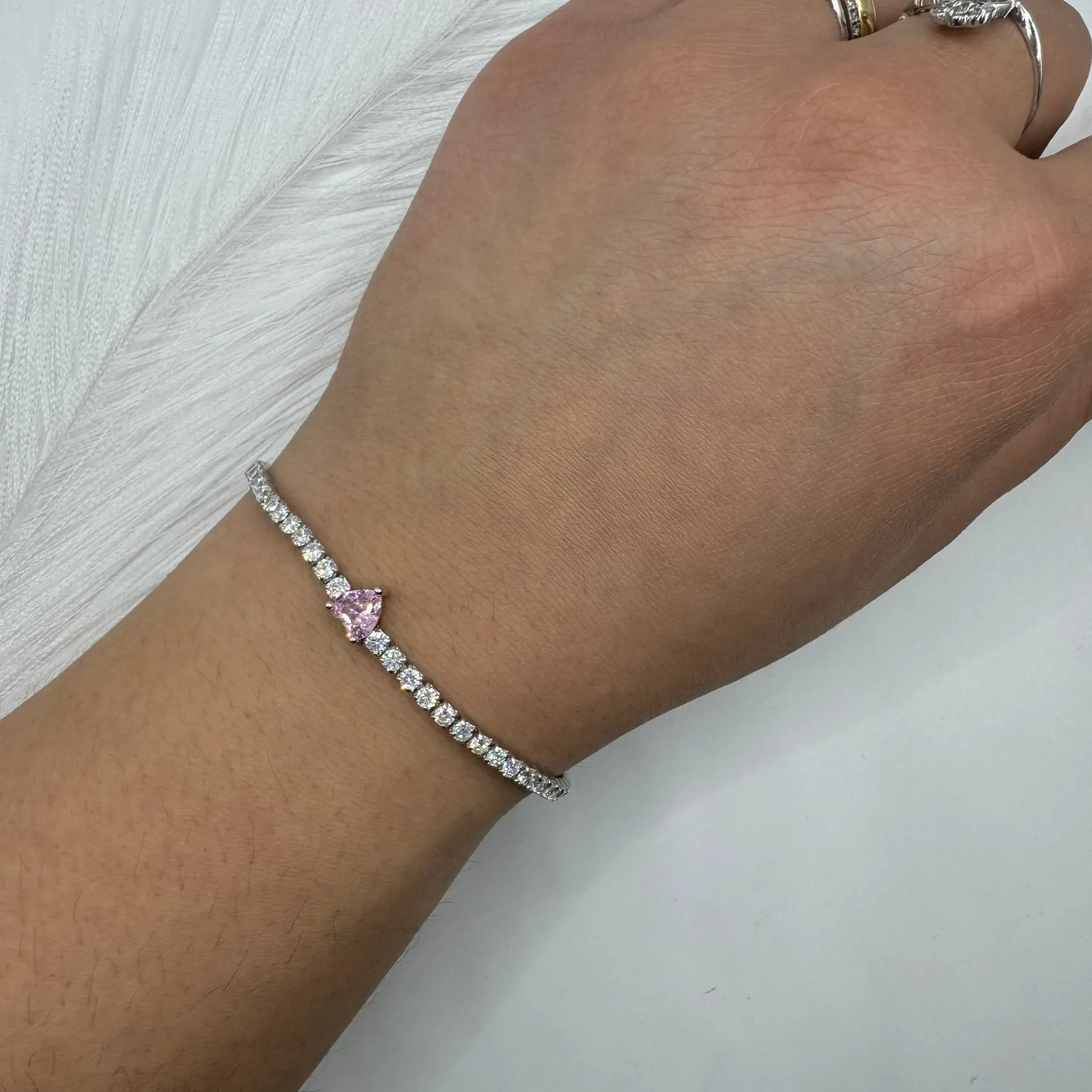 Bracciale tennis cuore argento con zirconi