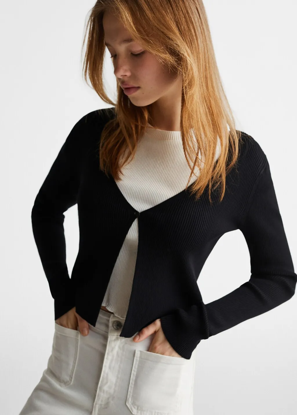 Buttoned cardigan with ribbed trim