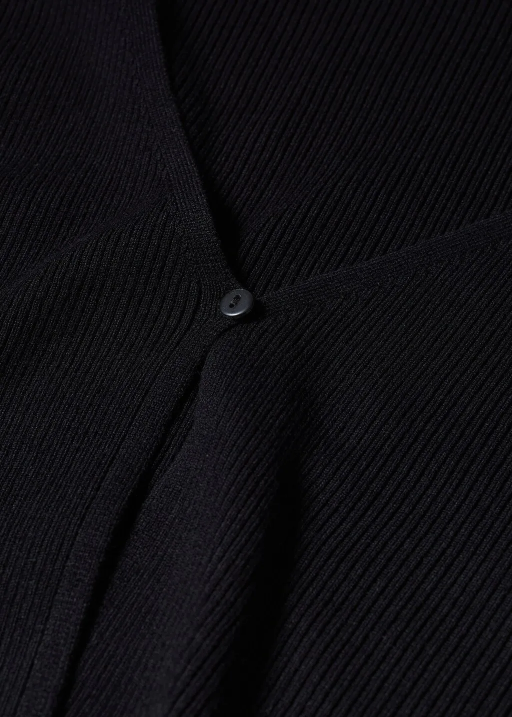 Buttoned cardigan with ribbed trim