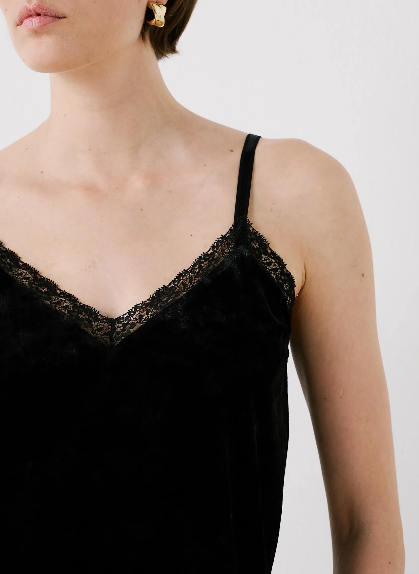  CAROLL   TAMARIN - Top a spalline in velluto e pizzo | Nero