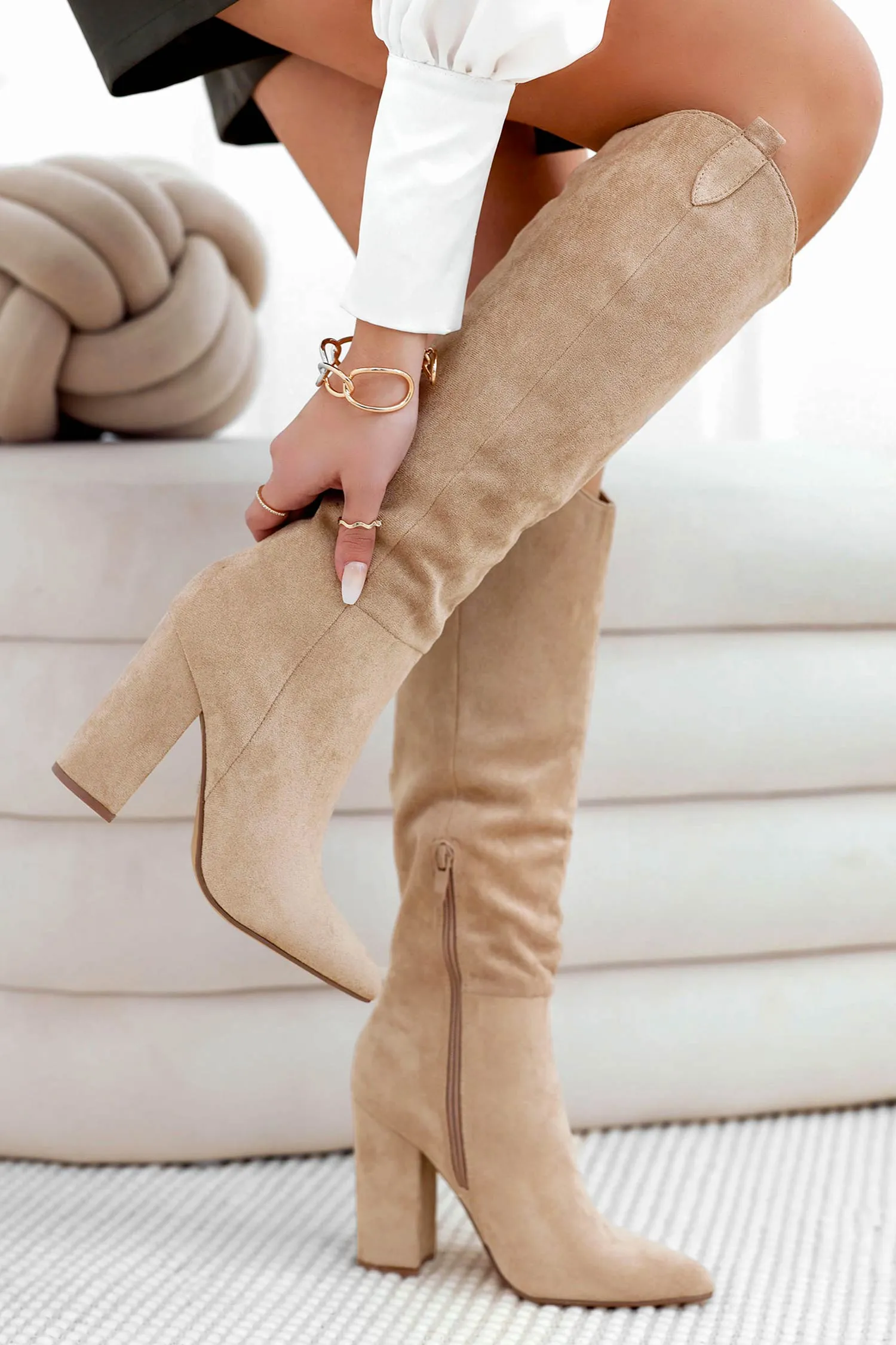 Cassia beige camperos boots