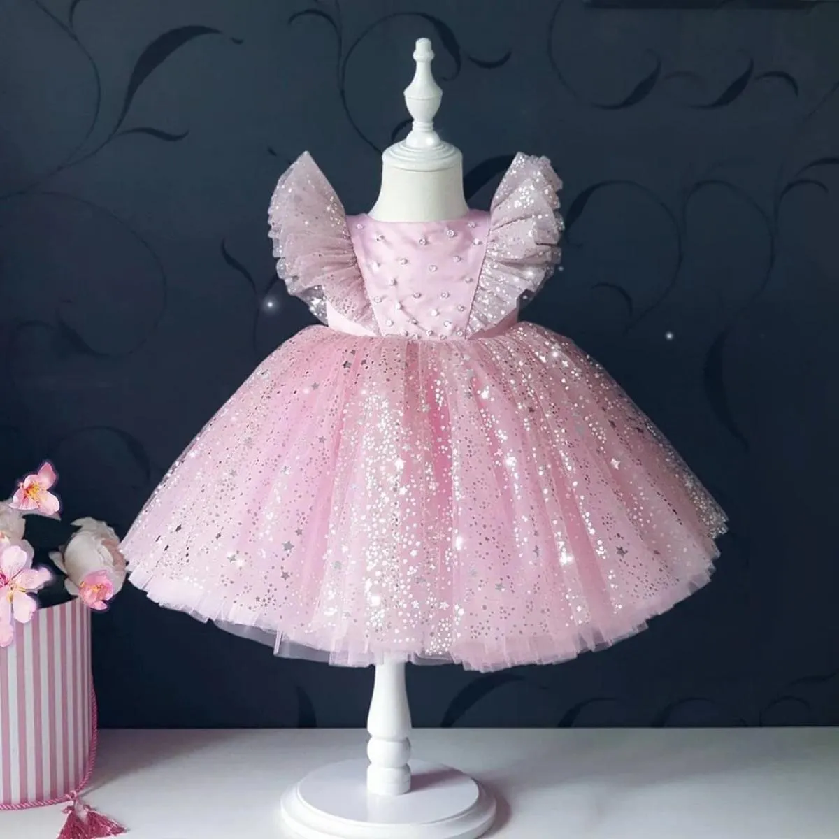 Child Party Dress for 1-5 Year Olds Ruffled Sequin Christmas Dress for Kids Tulle Tutu Costume