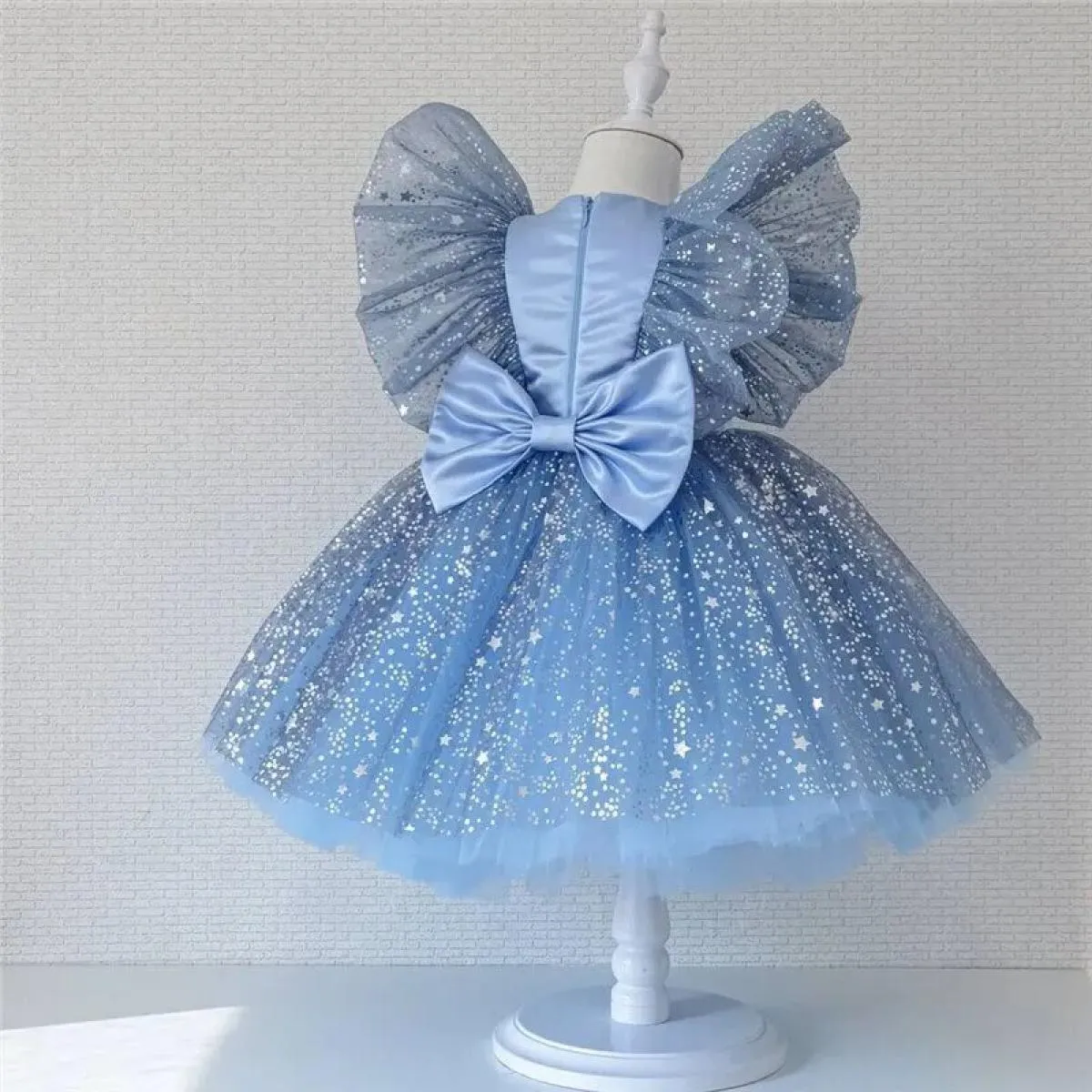 Child Party Dress for 1-5 Year Olds Ruffled Sequin Christmas Dress for Kids Tulle Tutu Costume