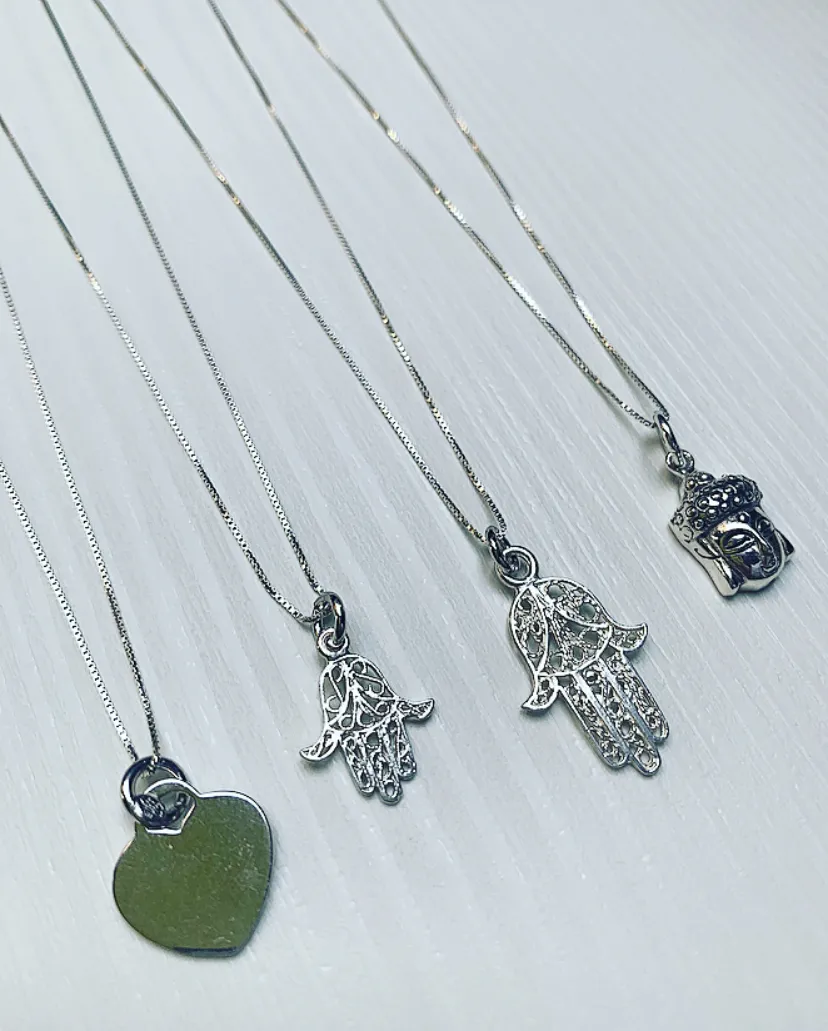 COLLANA CON CIONDOLO