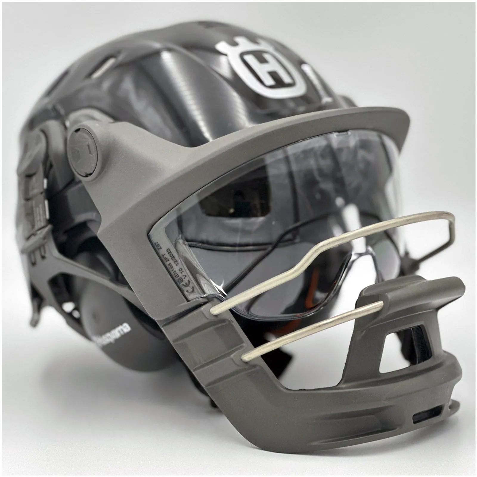 Elemetto Casco di Protezione HUSQVARNA con Visiera Cuffie Integrati Ventilato Regolabile Cricchetto HELMET PE 10 H SMARTGUARD