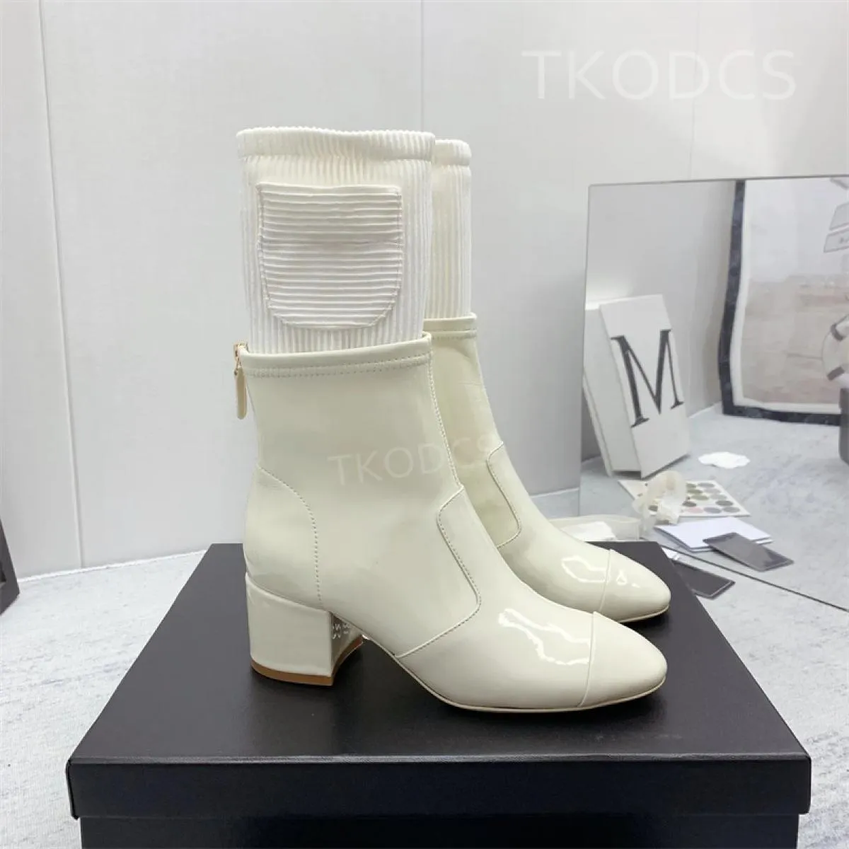 Fashionable autumn warm women's boots - Mid-calf round toe patchwork boots with elastic zipper.