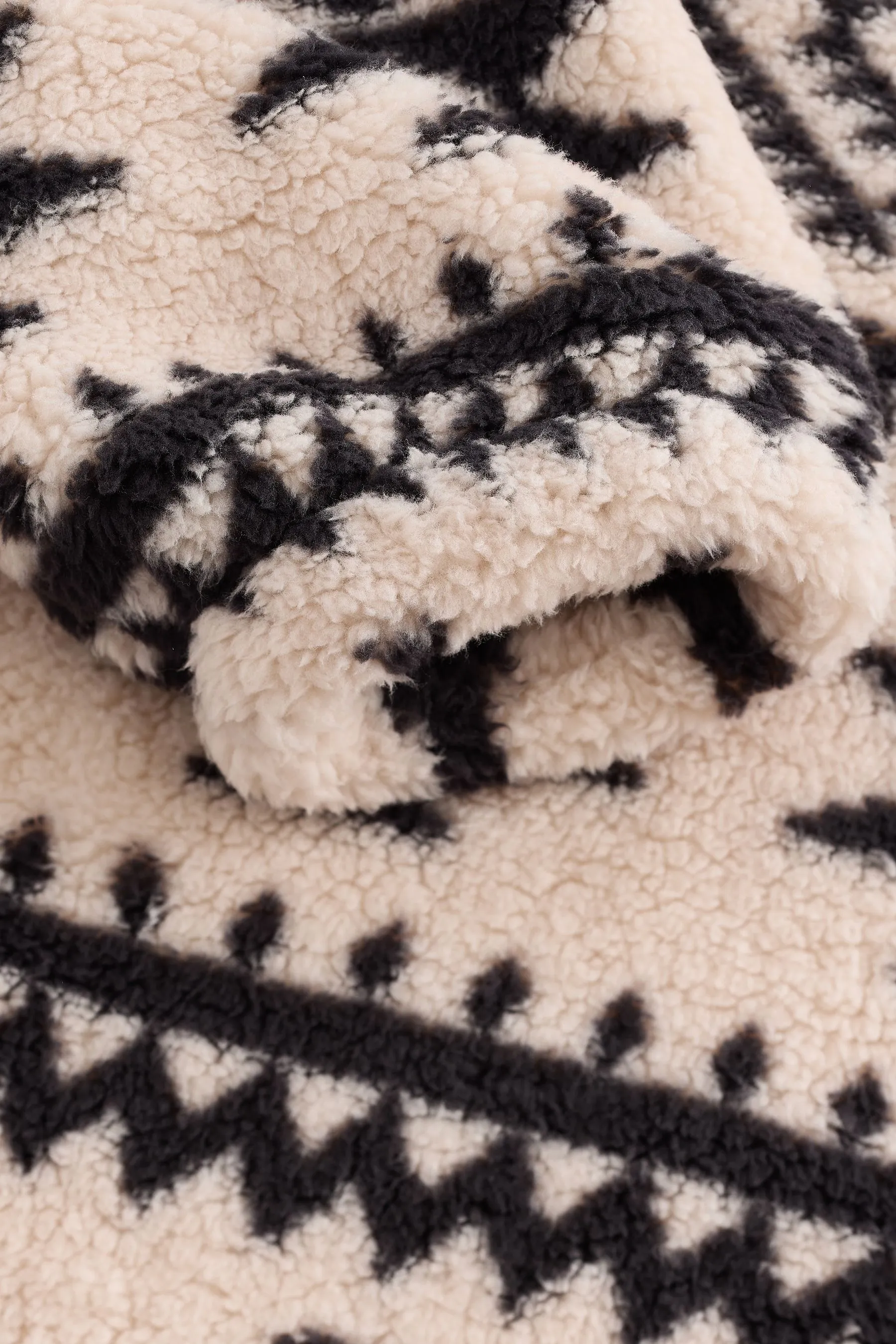Fleece Hooded Blanket (3-16yrs)    
