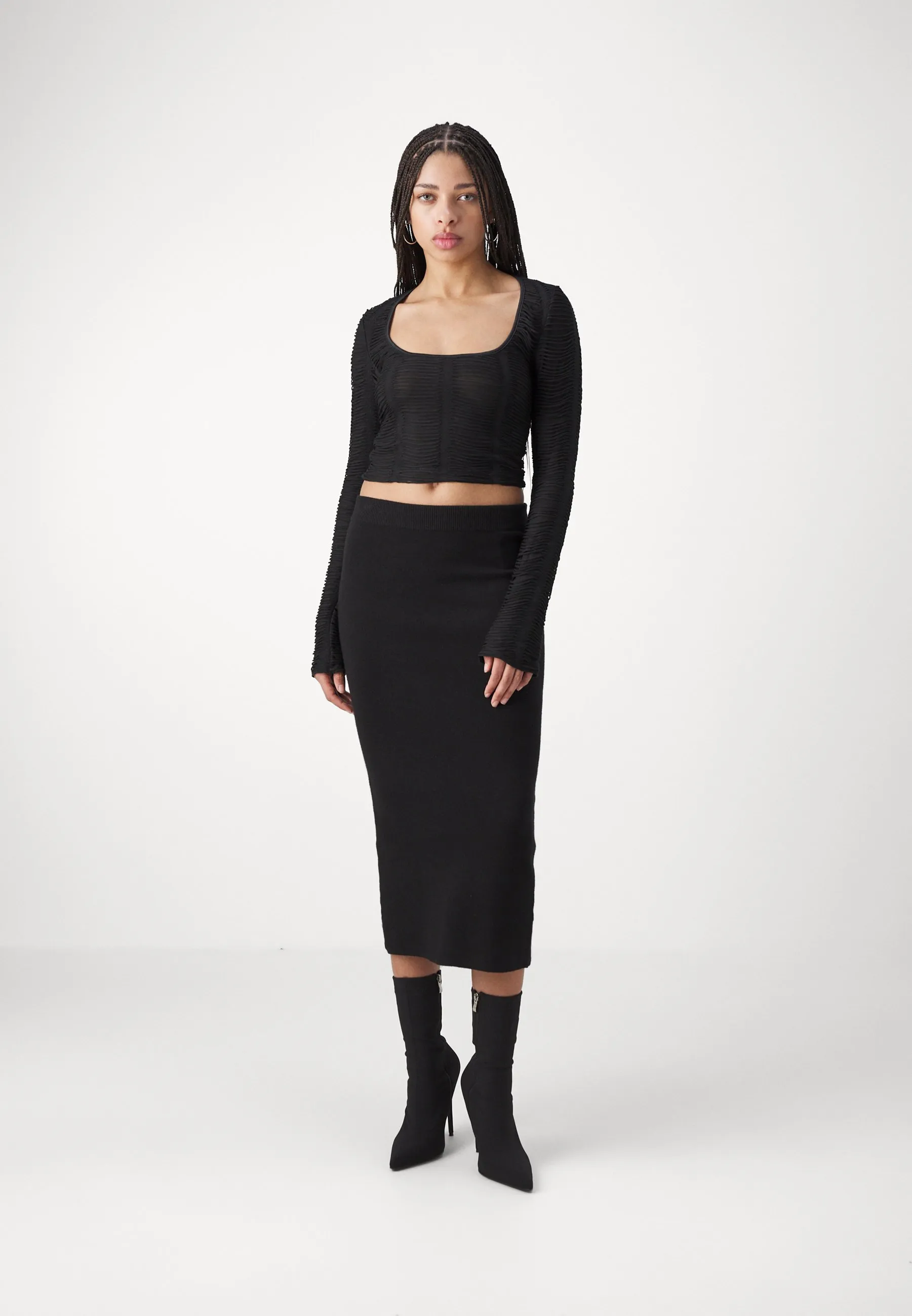 Front Cut Out Long Sleeve Top