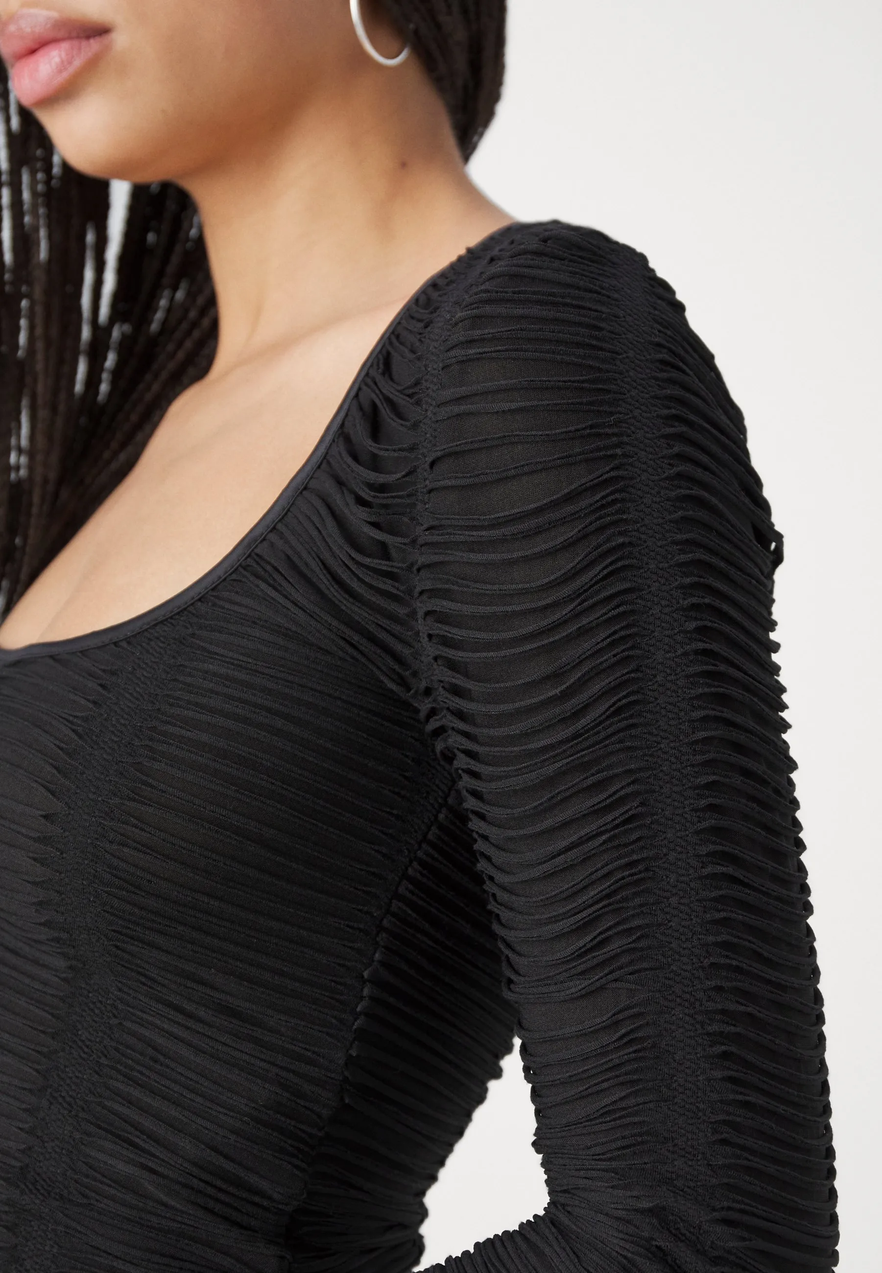 Front Cut Out Long Sleeve Top
