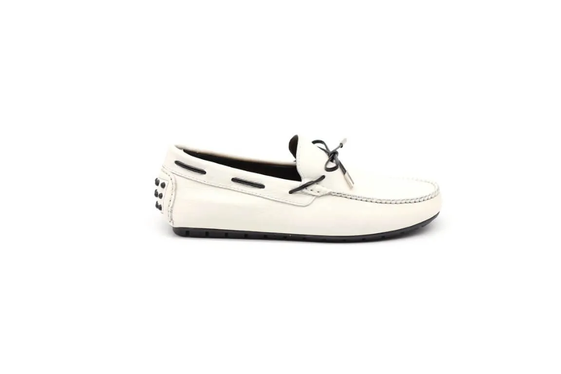 Handmade leather moccasin by D'Ordia.