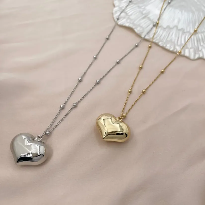 Heart Pendant Necklace for Women, Casual and Elegant, with Beaded Chain and Rounded Heart Pendant