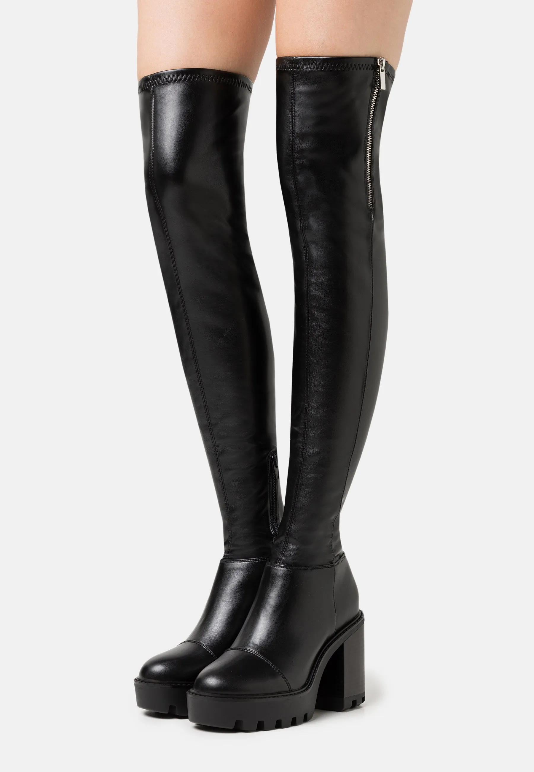 Heeled boots