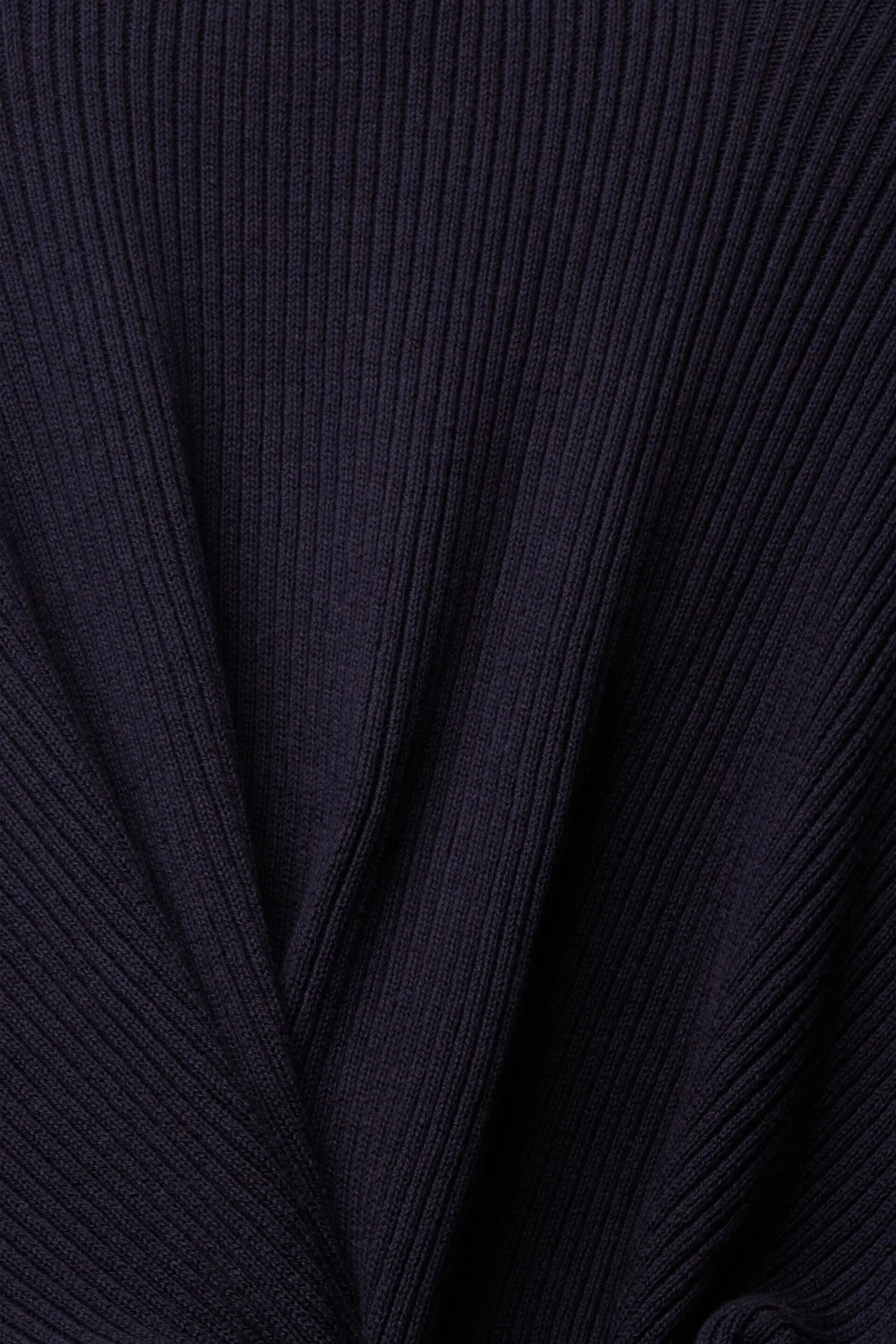 Knitted cardigan