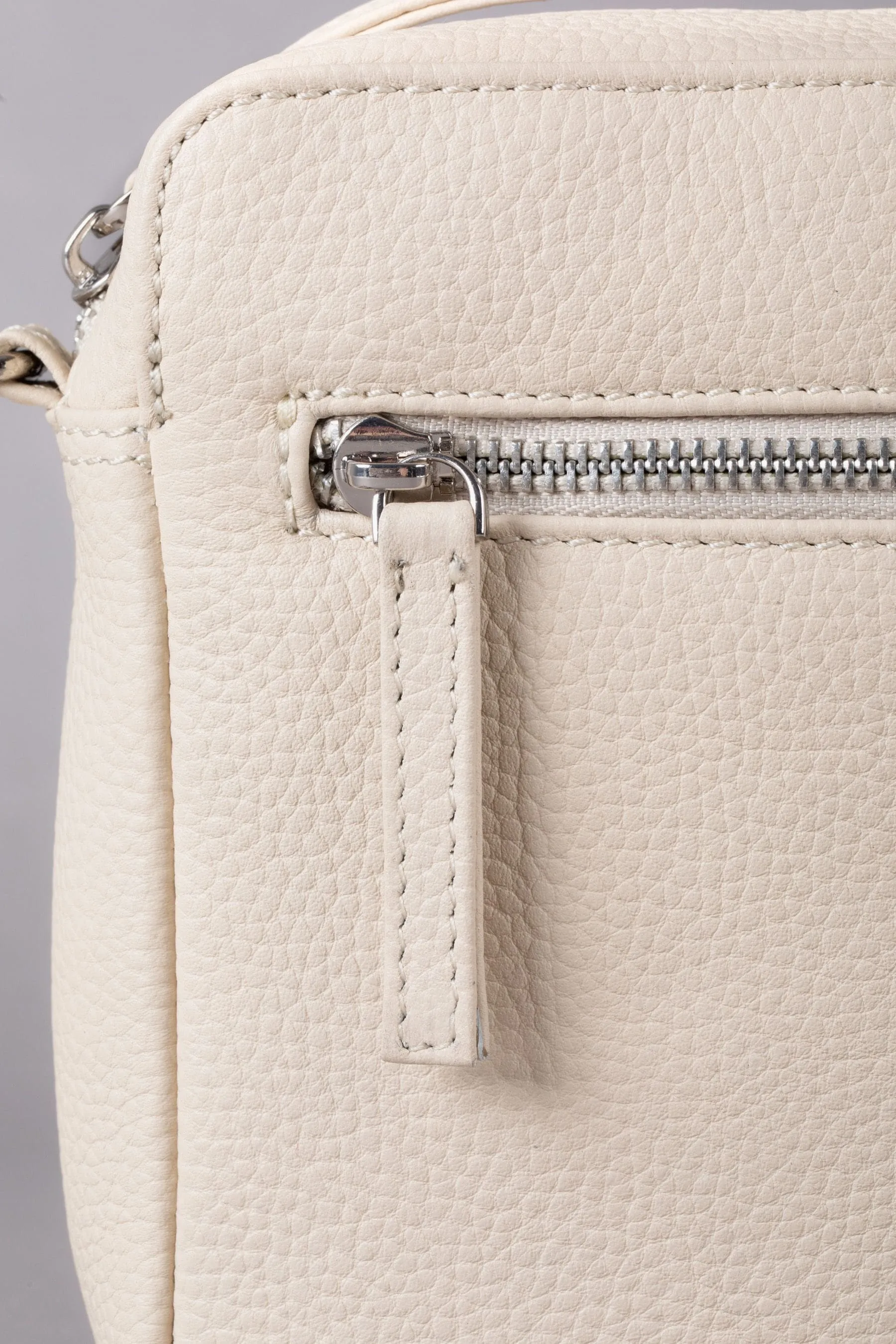 Lakeland Leather - Alston - Square Leather Shoulder Bag