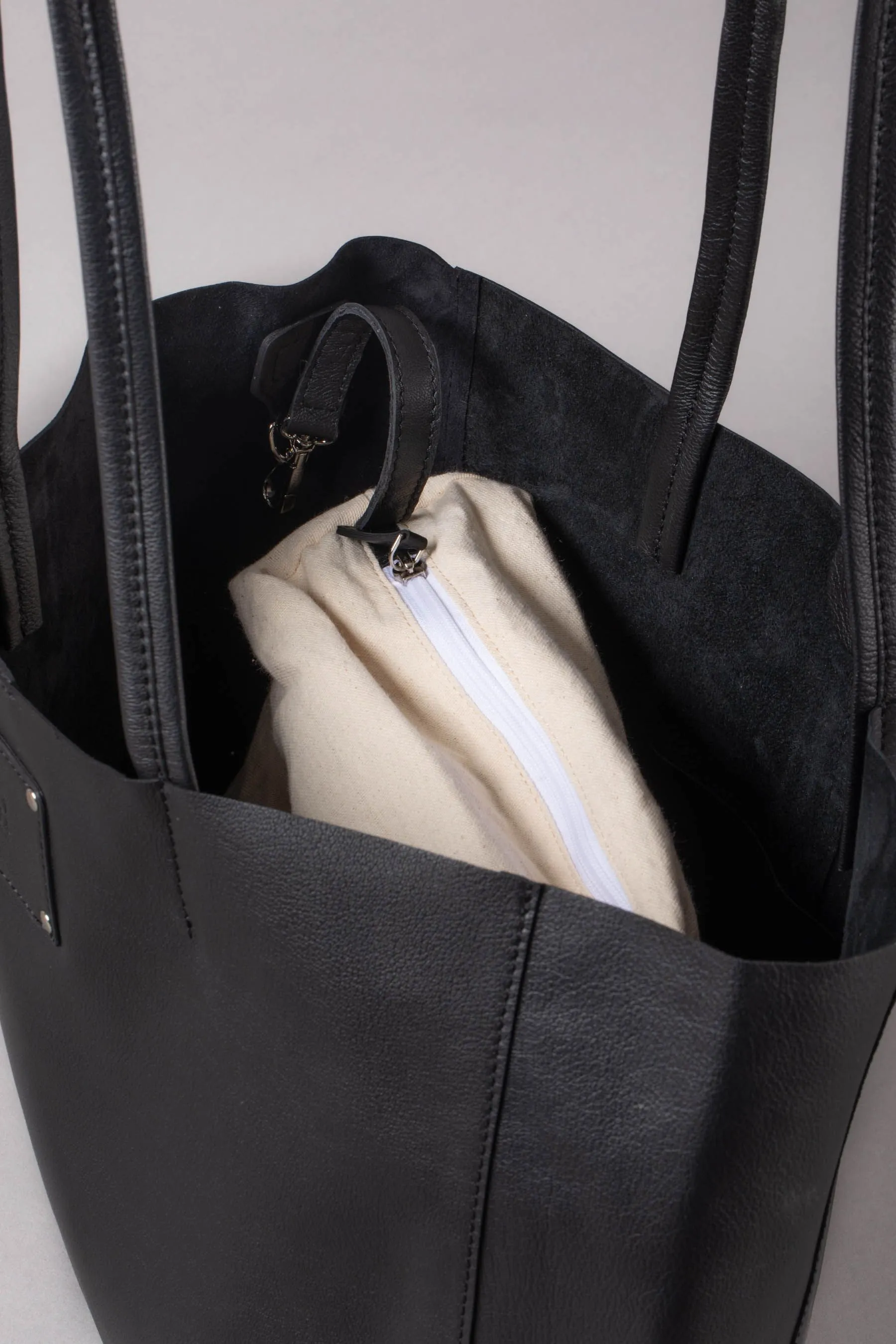 Lakeland Leather Tarn - Leather Bucket Bag