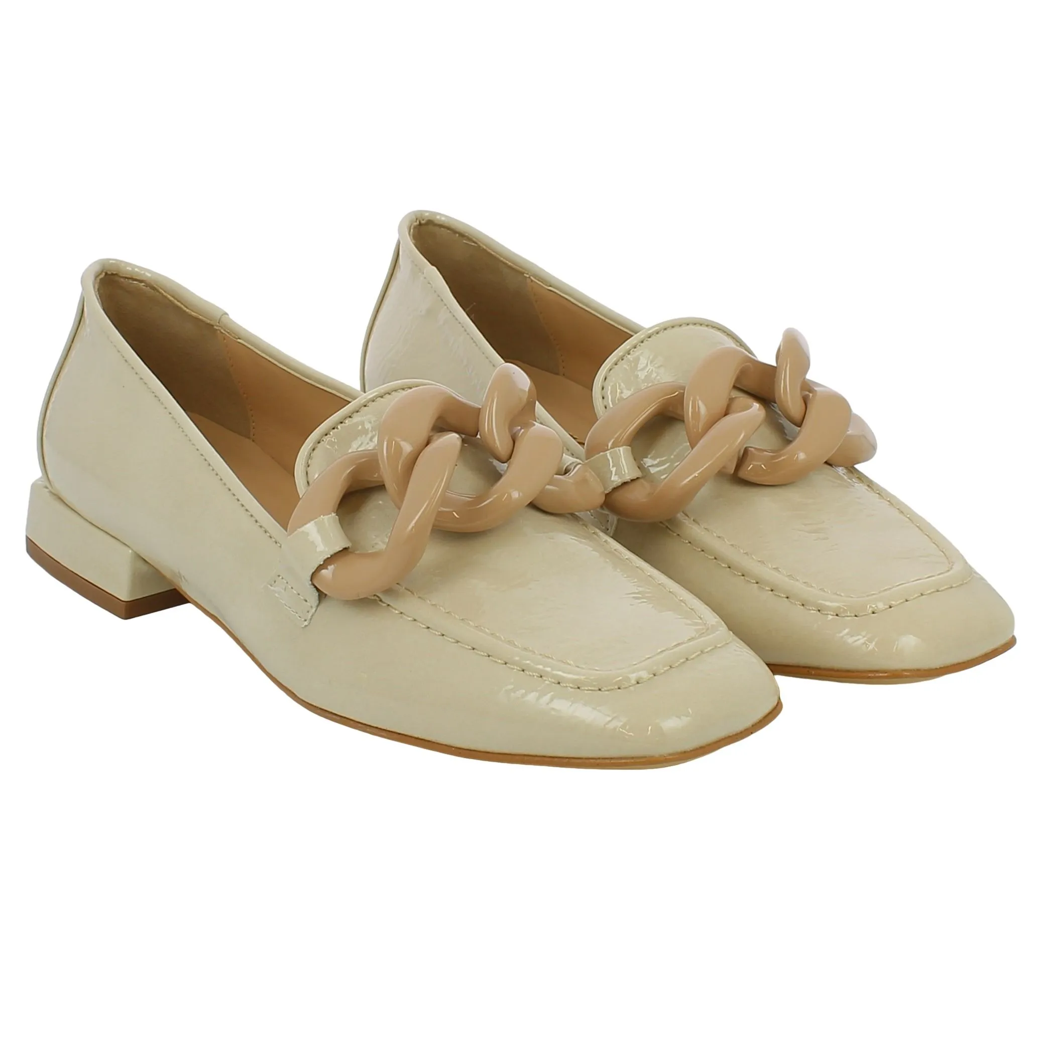 L'Angolo  Mocassino lucido beige con catena 