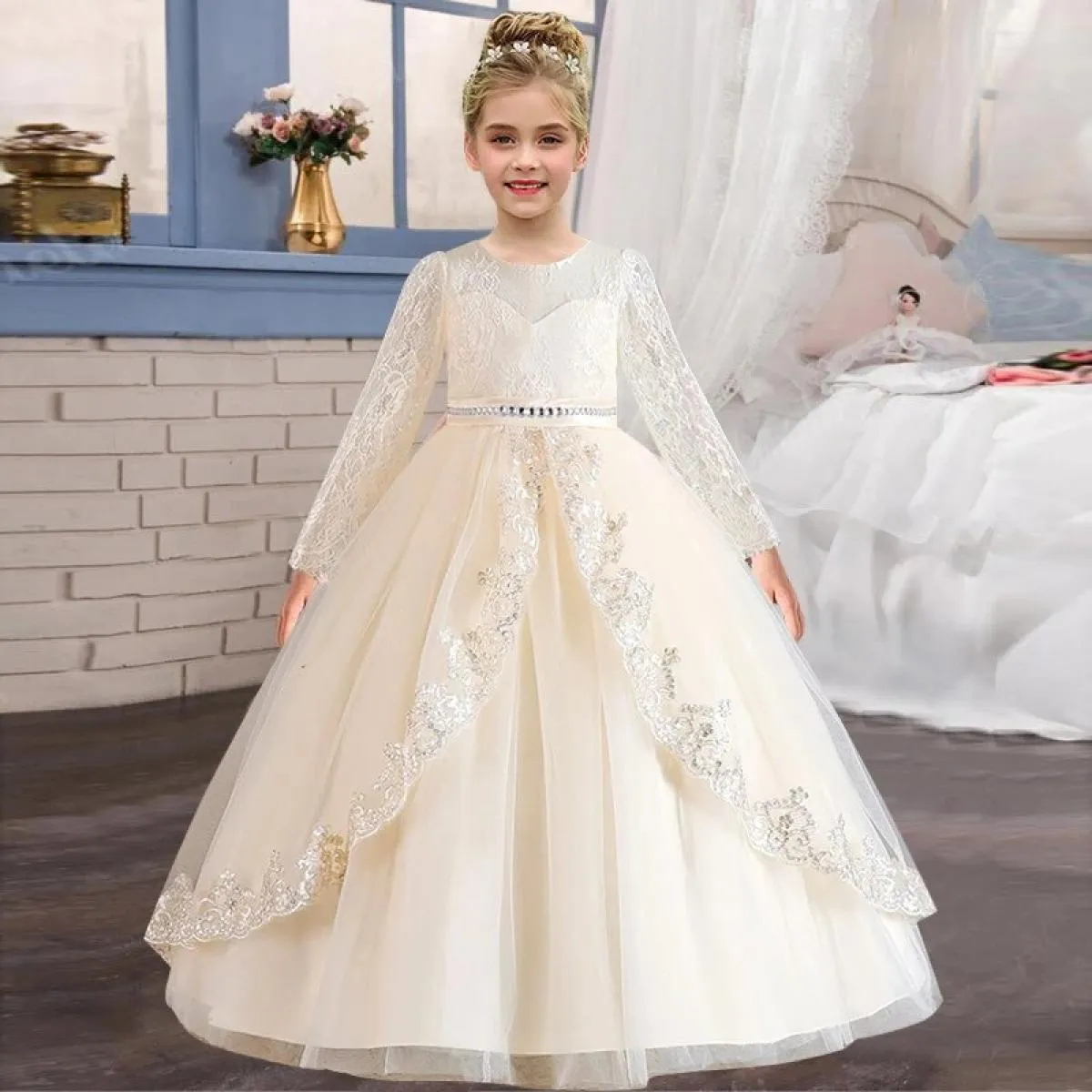 Long Christmas wedding dress for show girl. Long sleeve princess dress for fall clothing.