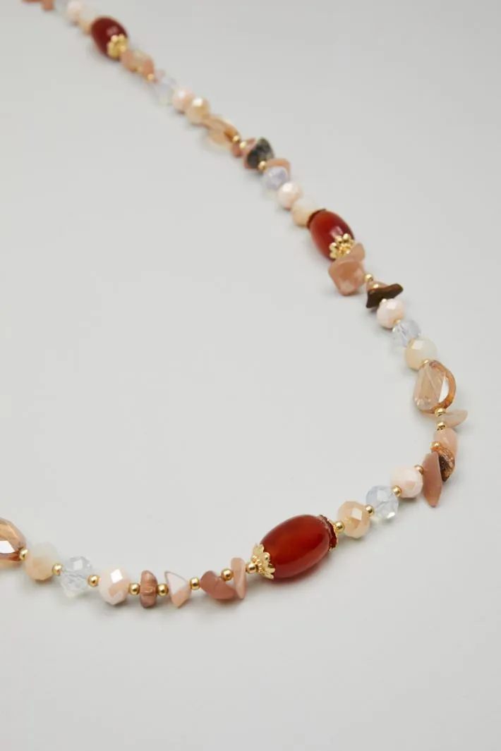 Long necklace with stones