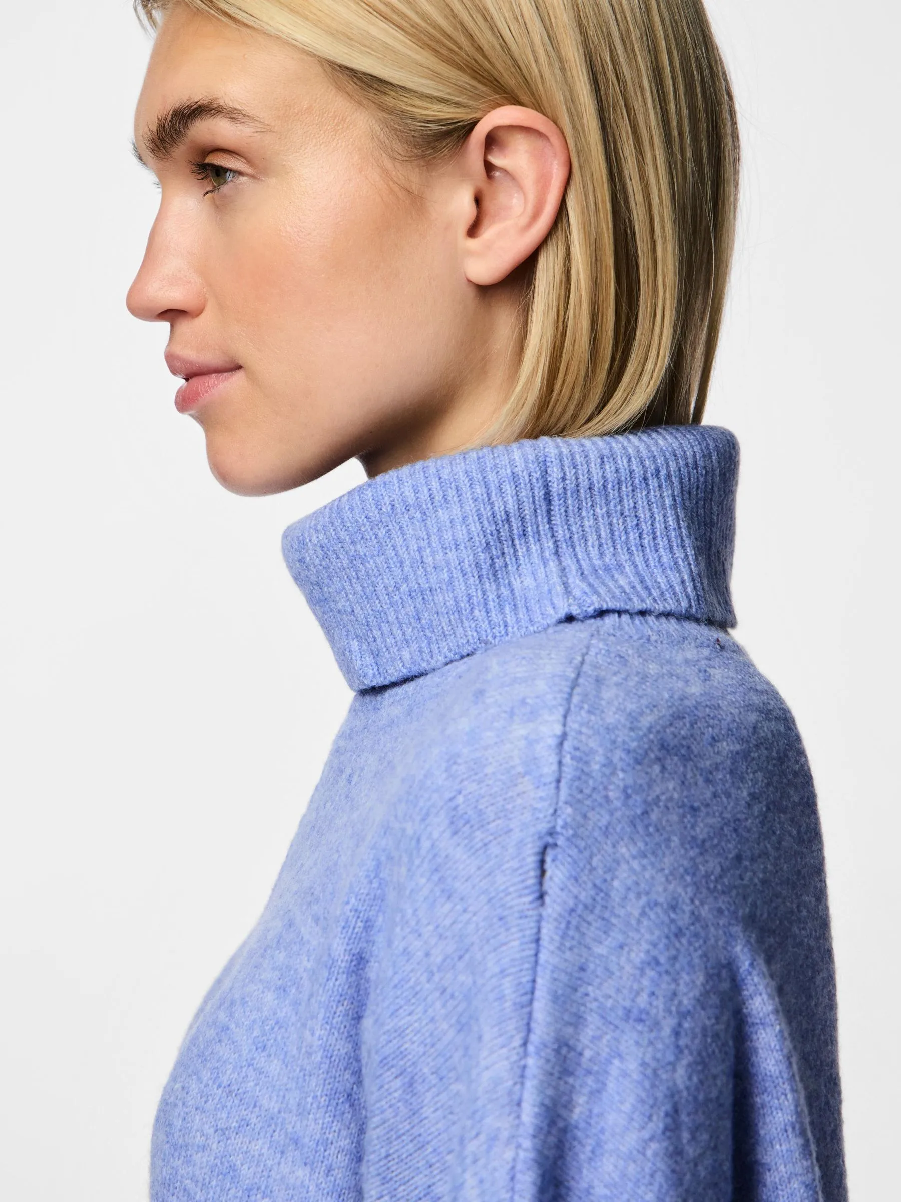 MAGLIONE A COLLO ALTO
