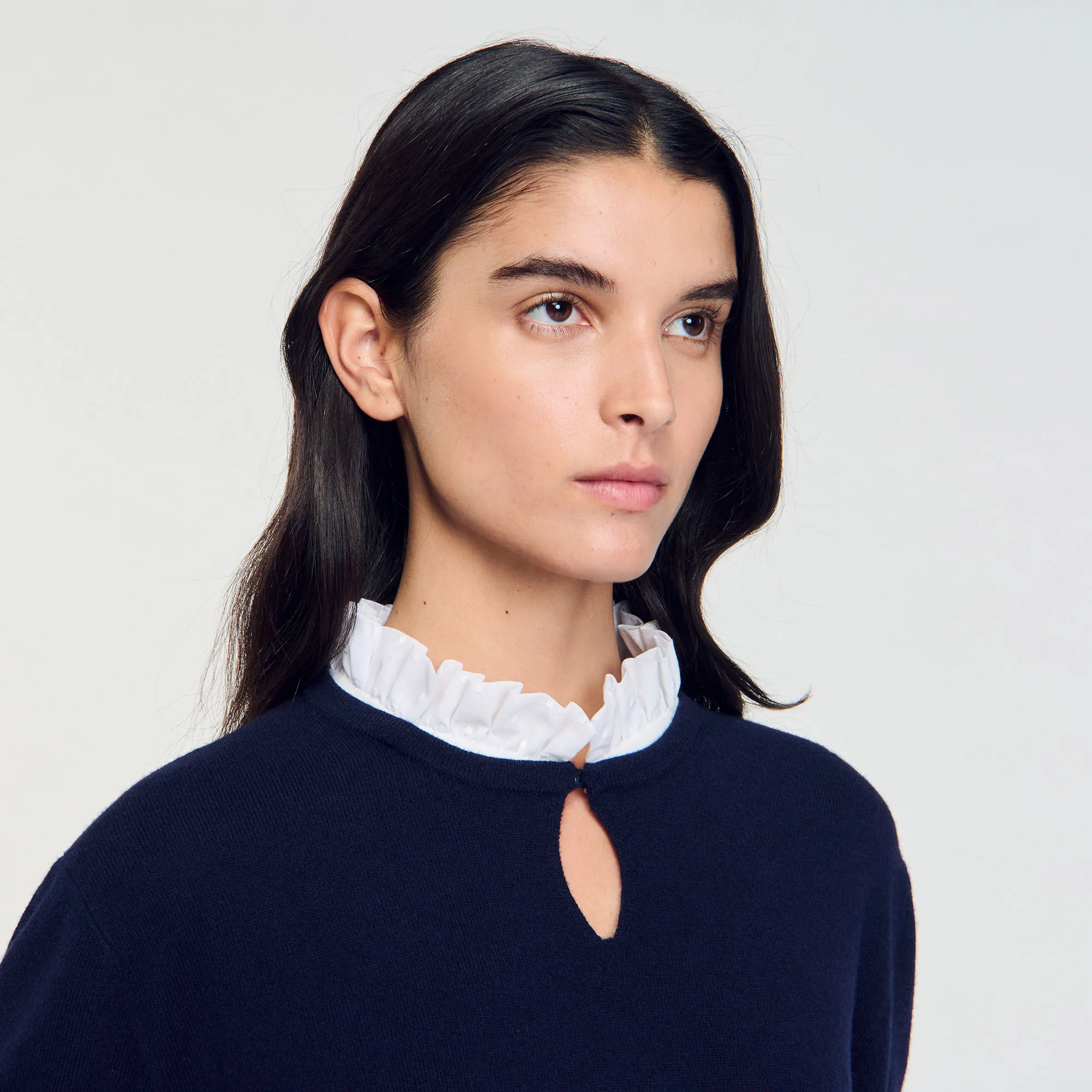 Maglione in lana e cashmere con volant