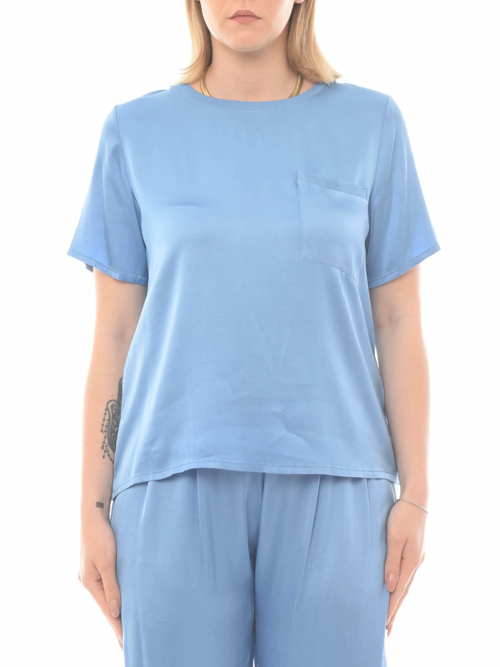 manila grace t-shirt taschino