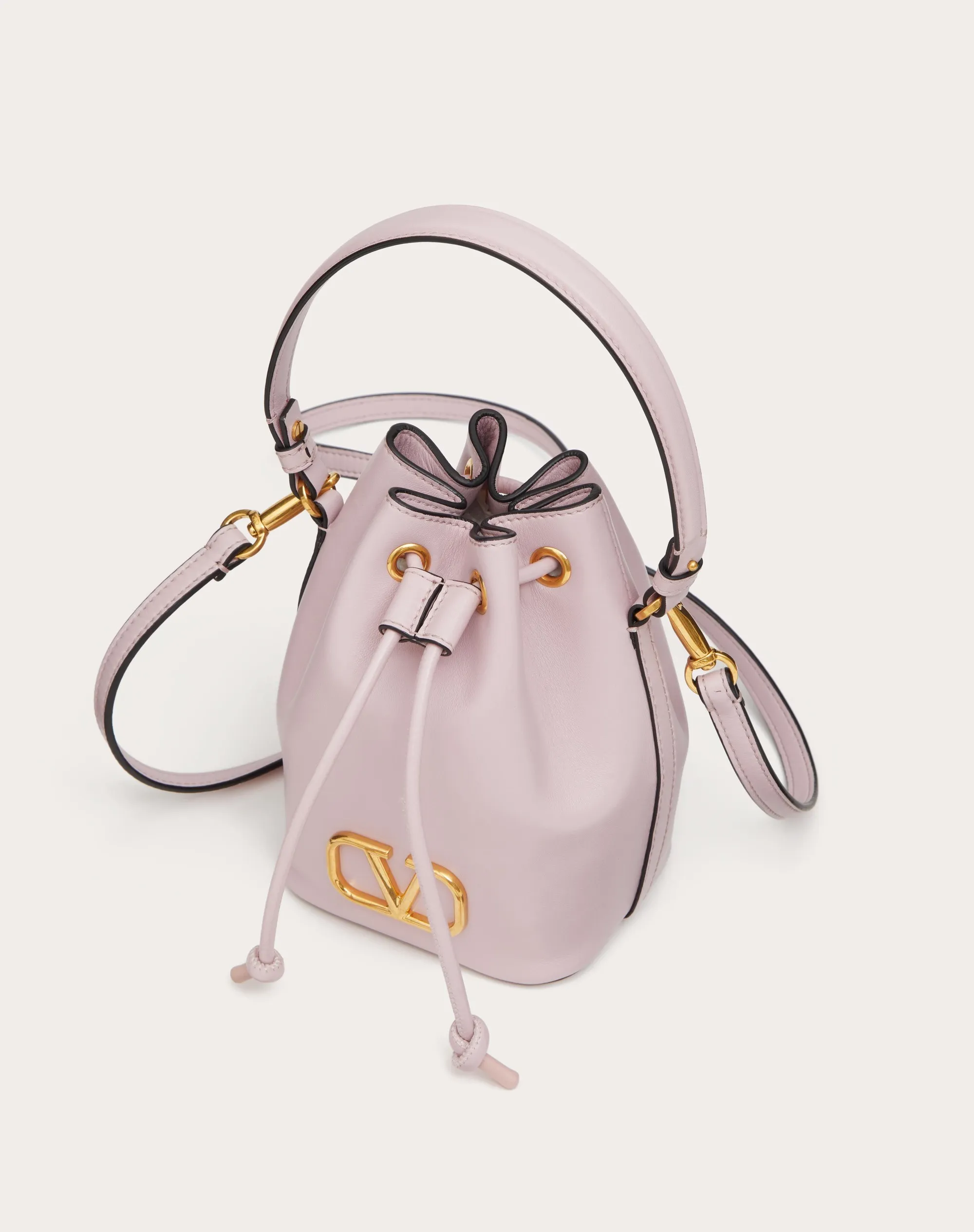 MINI LOGO SIGNATURE BUCKET BAG IN NAPPA