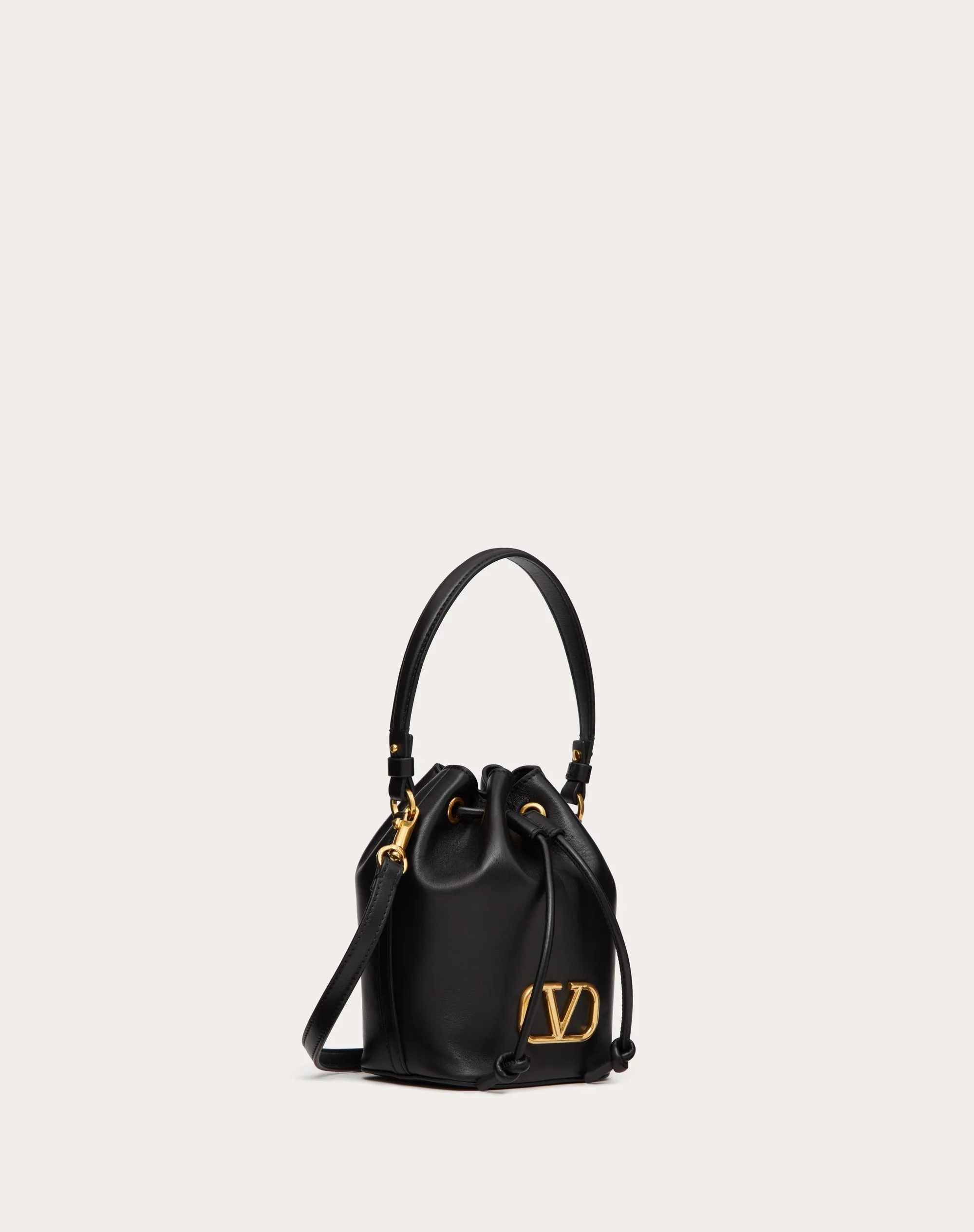 MINI LOGO SIGNATURE BUCKET BAG IN NAPPA