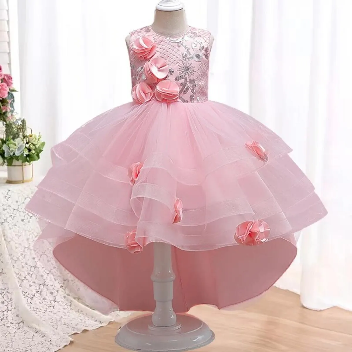 New girls' drag tail mesh petal princess dress for formal Christmas dinner stunning cocktail party dress.