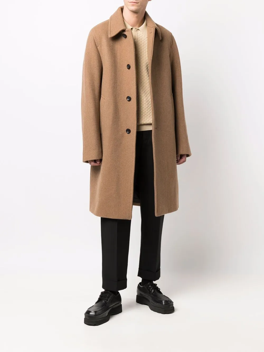 One result for cappotto mono petto in more search engine optimized words is single-breasted coat.