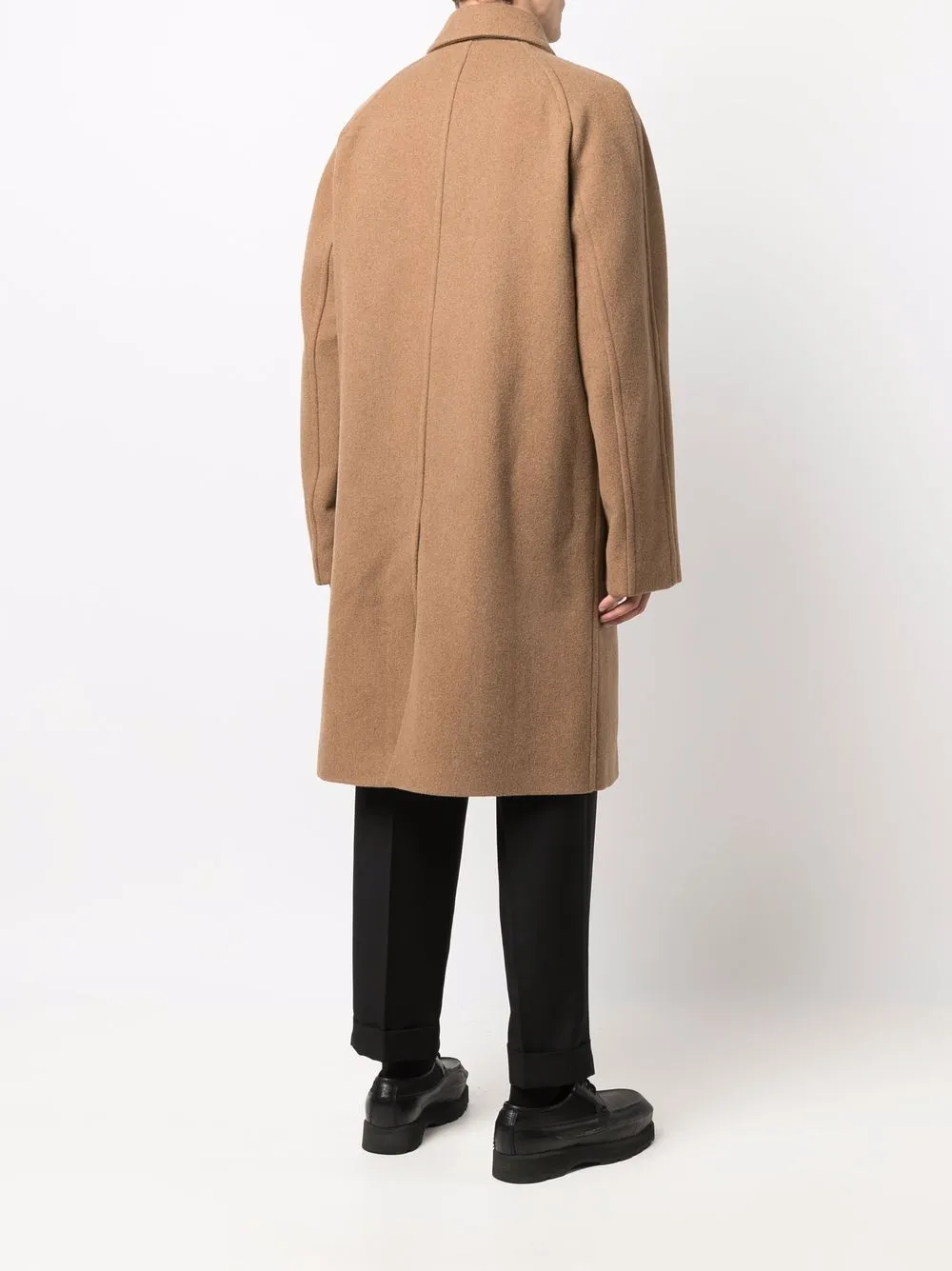 One result for cappotto mono petto in more search engine optimized words is single-breasted coat.