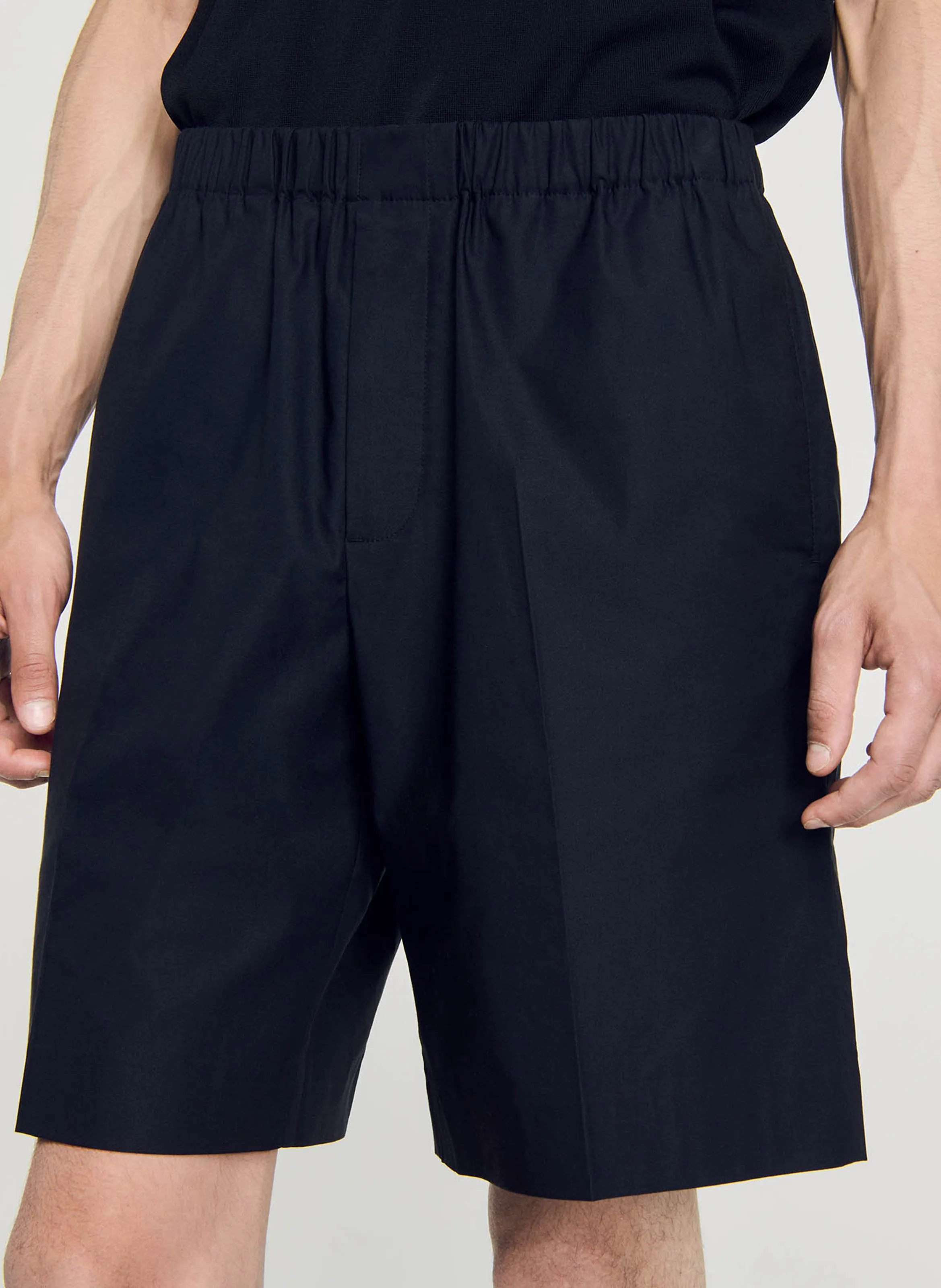 SANDRO   Shorts dritti in misto cotone | Nero
