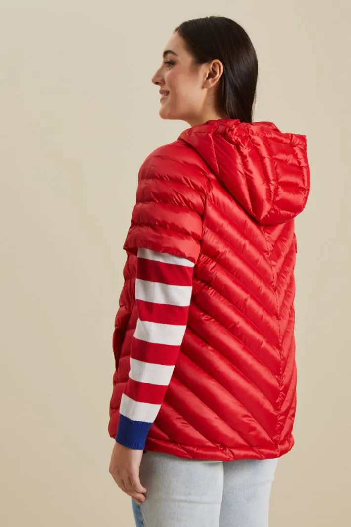 Short-sleeved padded jacket